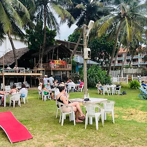 Honey Hotel Negombo